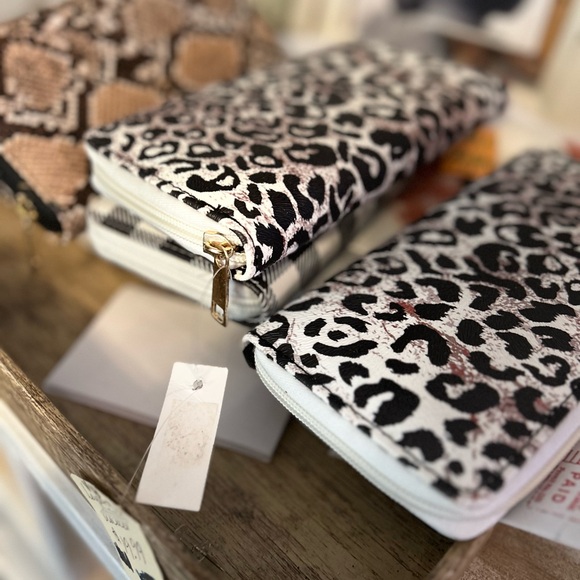 Ladies wallet, gift for her, leopard - Picture 4 of 8